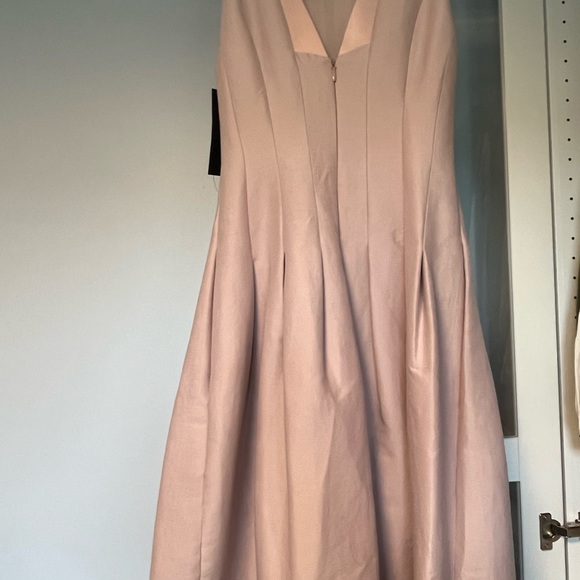 HALSTON Heritage new with tags size 6 dress ❤️ - Picture 9 of 12